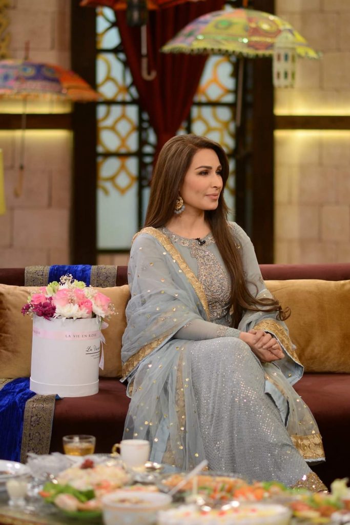 Beautiful Latest Pictures of Reema Khan with her Husband