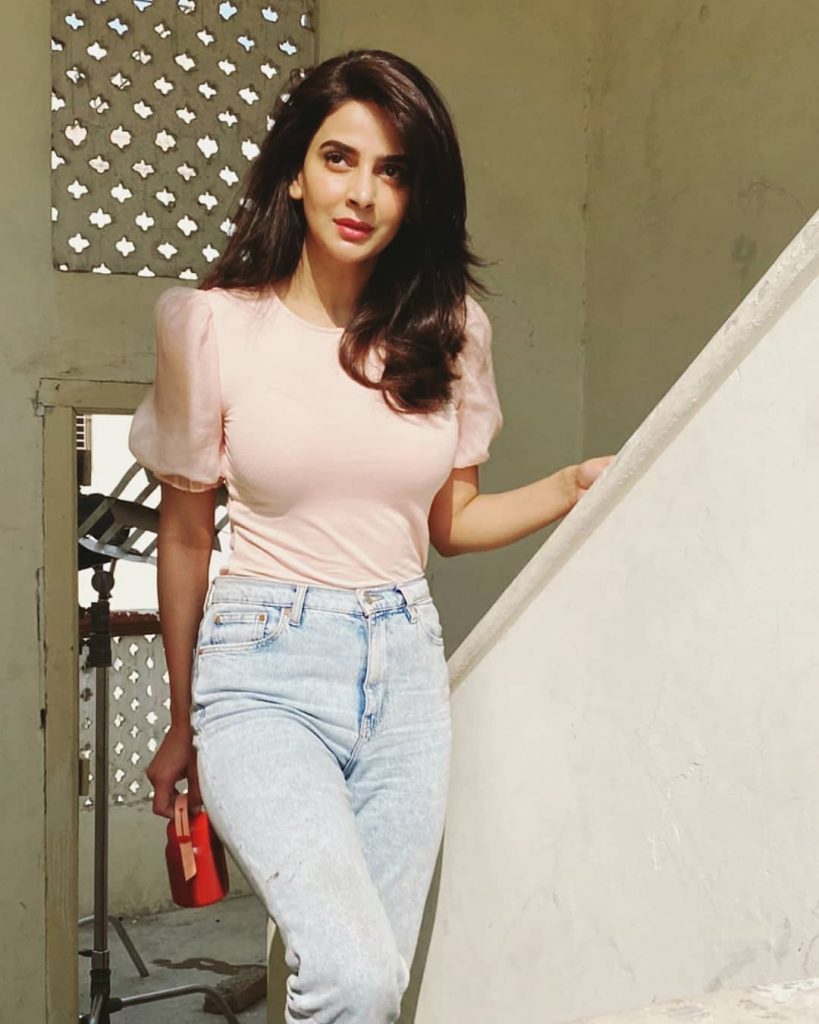 Saba Qamar Recreational Time With Family