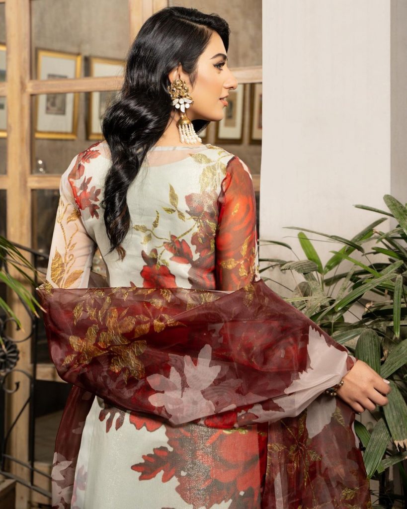 Lulusar Eid Luxe Featuring Sarah Khan