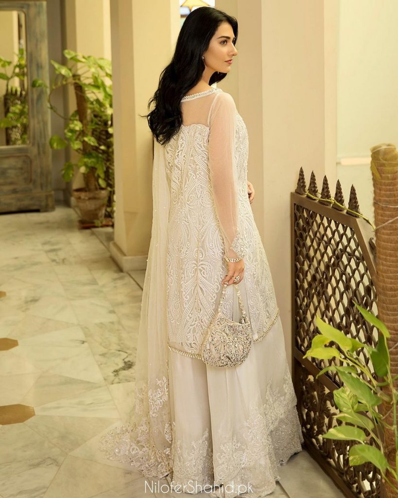 Meeras By Nilofer Shahid Latest Collection Featuring Sarah Khan