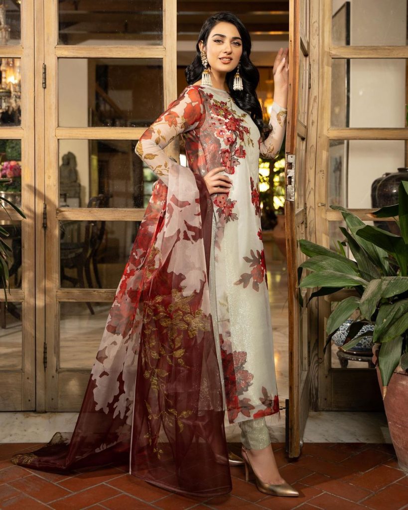 Lulusar Eid Luxe Featuring Sarah Khan