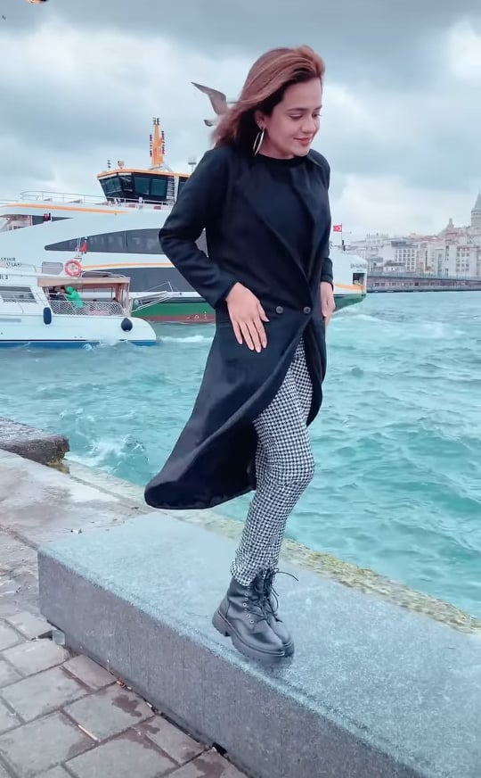 Sumbul Iqbal Enjoying Vacations In Turkey