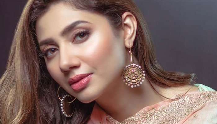 How Did Mahira Khan Come Into Showbiz