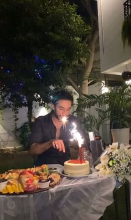 Ali Rehman Khan Celebrated Birthday With Close Friends