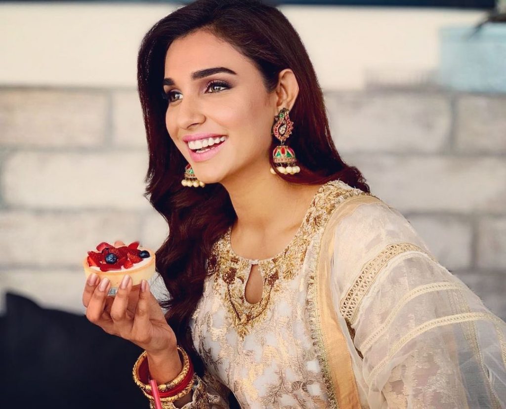 Beautiful Pictures Of Pakistani Celebrities Celebrating Eid-ul-Fitr 2021 - Day 3