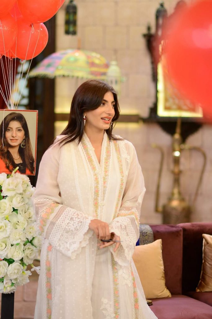 How Did Maryam Ansari and Owais Khan First Meet