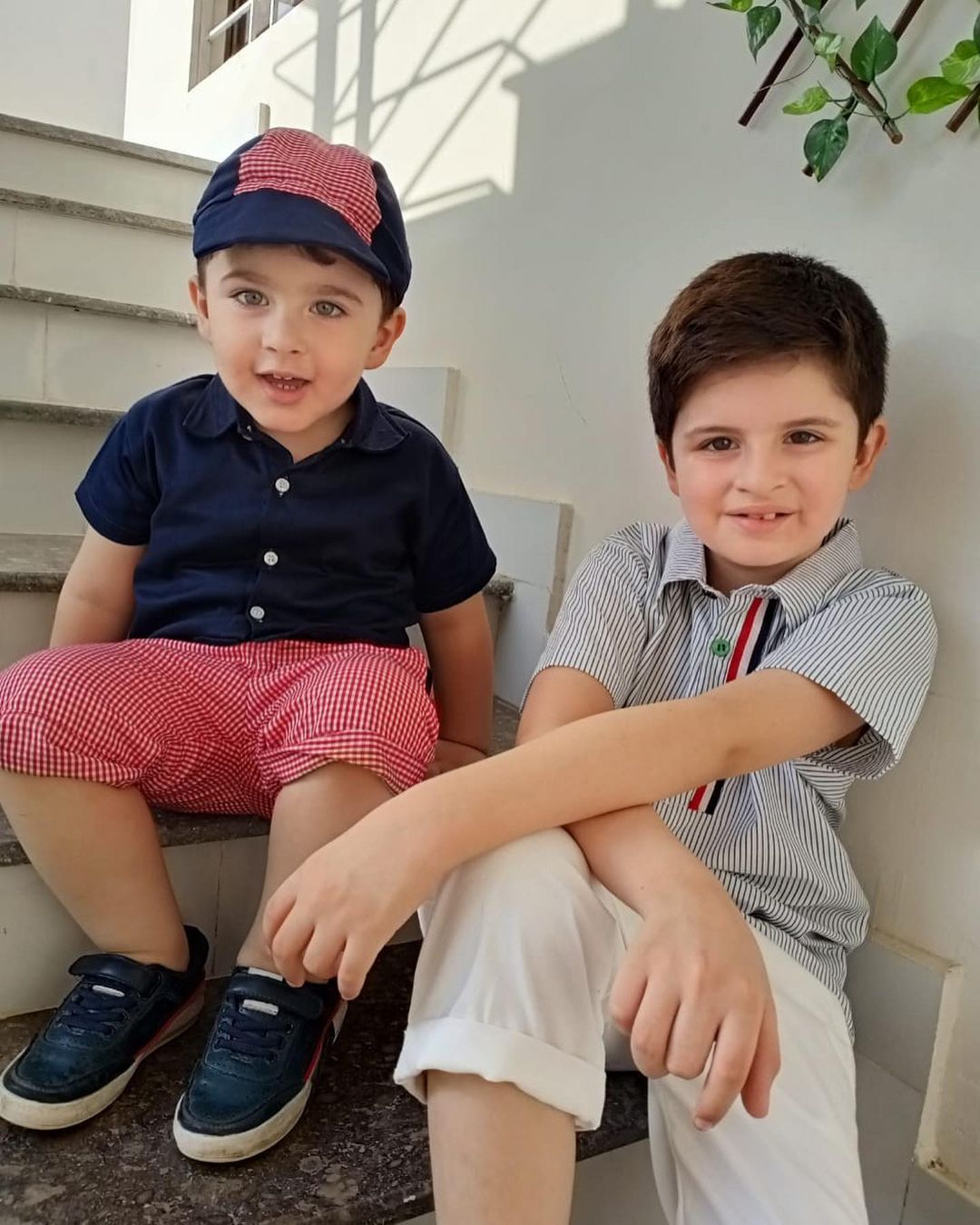 Latest Pictures of Fatima Effendi with her Cute Sons