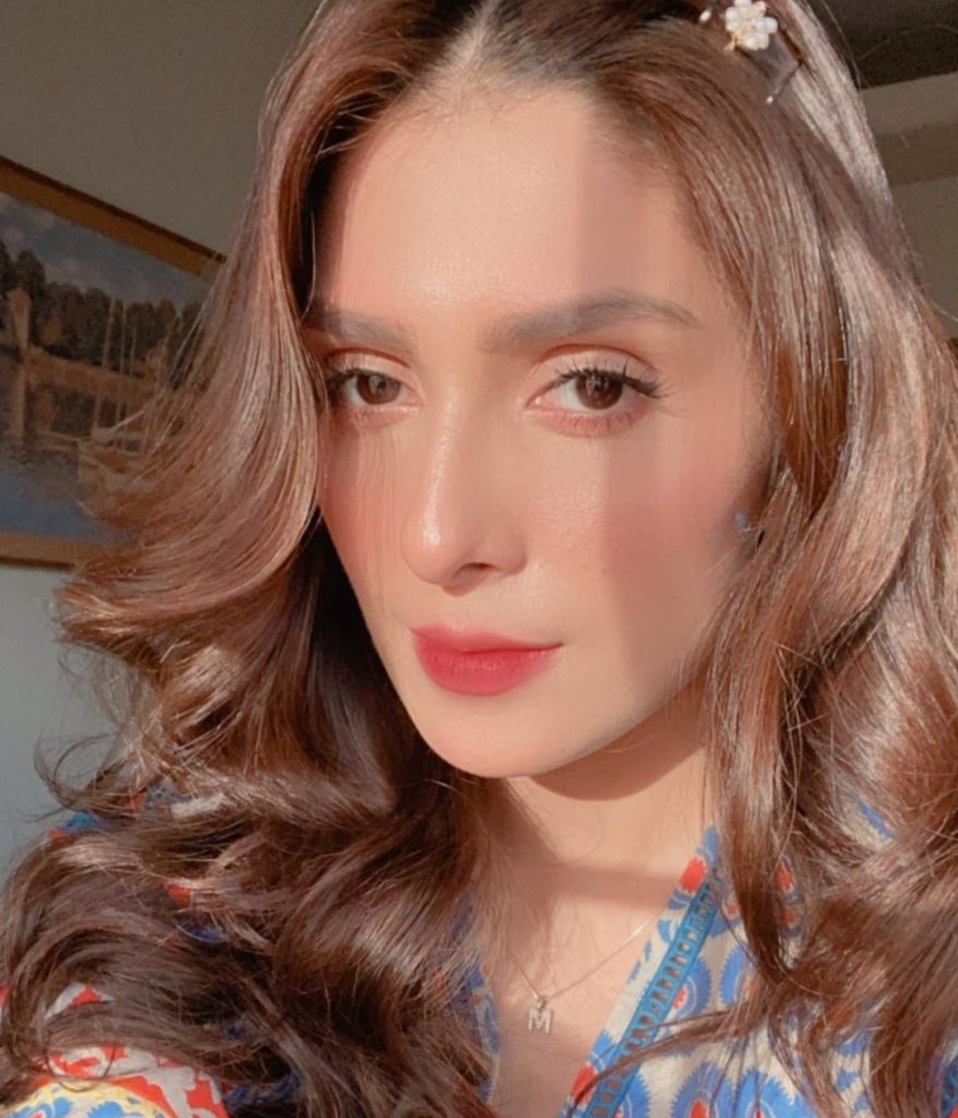 Netizens Believe That Ayeza Khan is Confused About Her Age