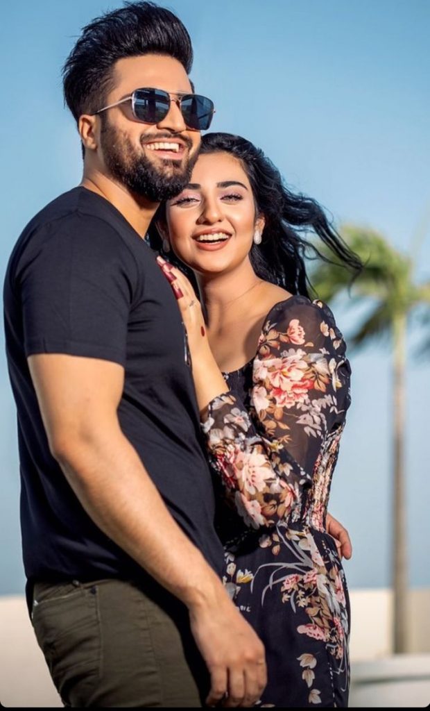 Sarah And Falak Look Super Adorable In Their Latest Photoshoot