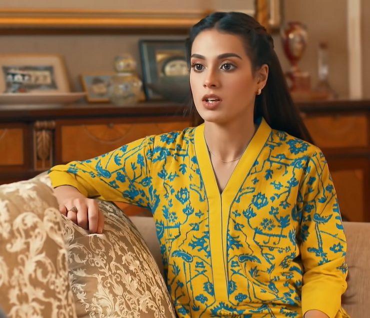 Stunning Looks & Outfits of Iqra Aziz From Khuda Aur Mohabbat 3 ...