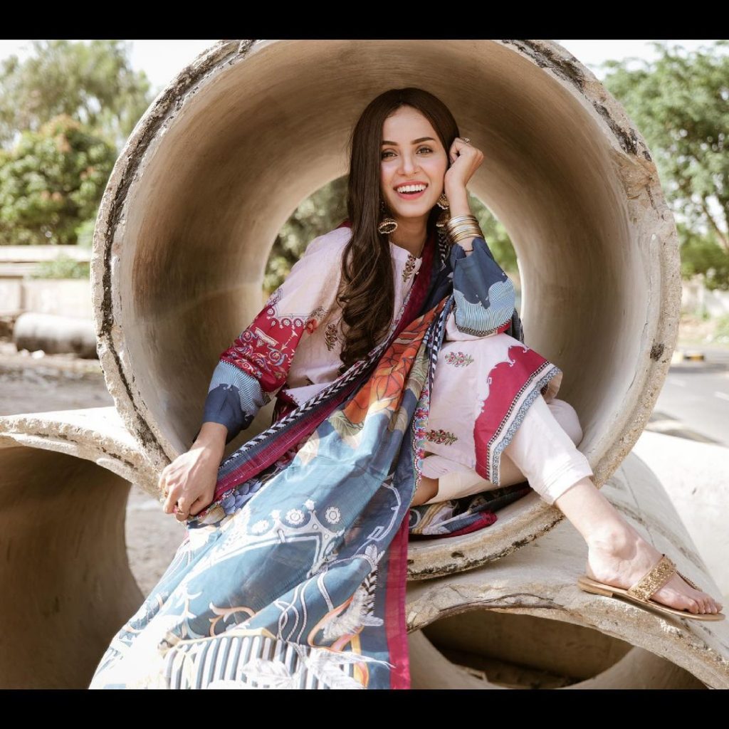 Adorable Portraits Of Nimra Khan And Her Sister Celebrating Eid-ul-Fitr Day 2