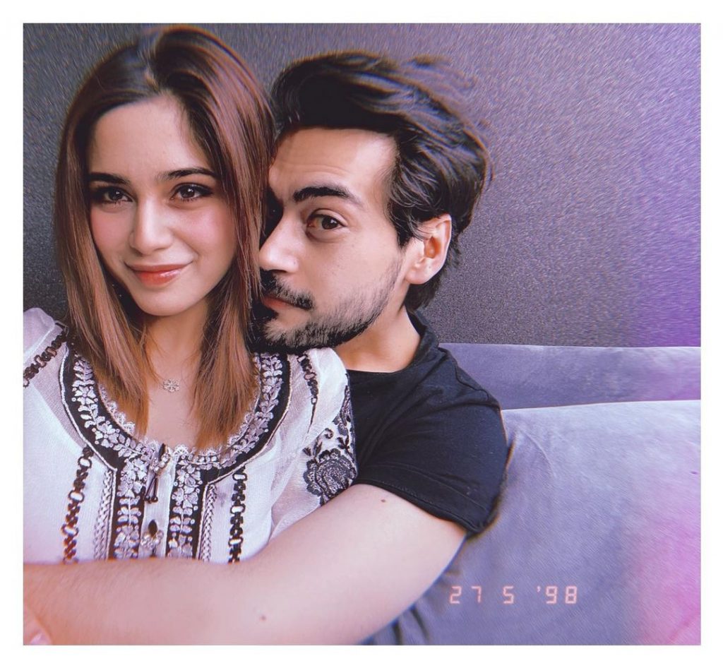 Aima Baig And Shahbaz Shigri Faces Backlash On Their Recent Picture