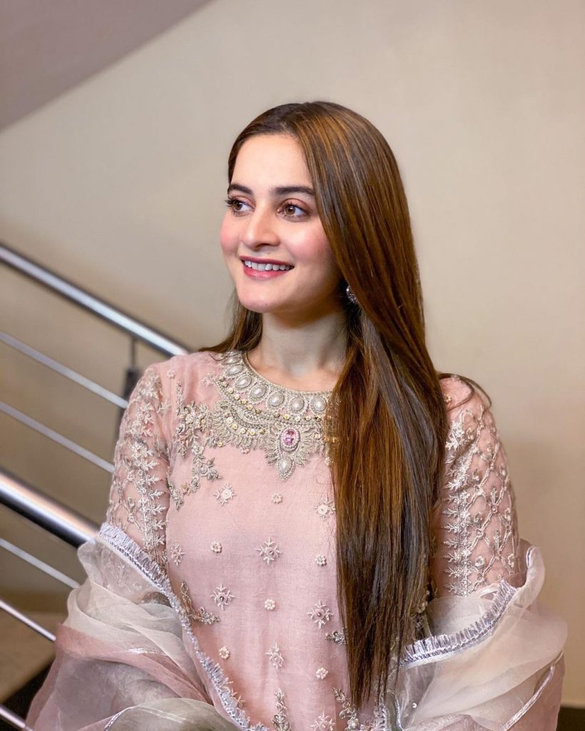 Aiman Khan's Doppelganger Will Leave You Astonished