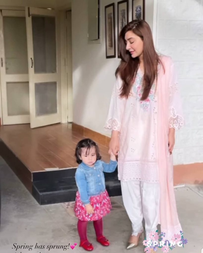 Aisha Khan With Her Daughter Mahnoor- Latest Pictures