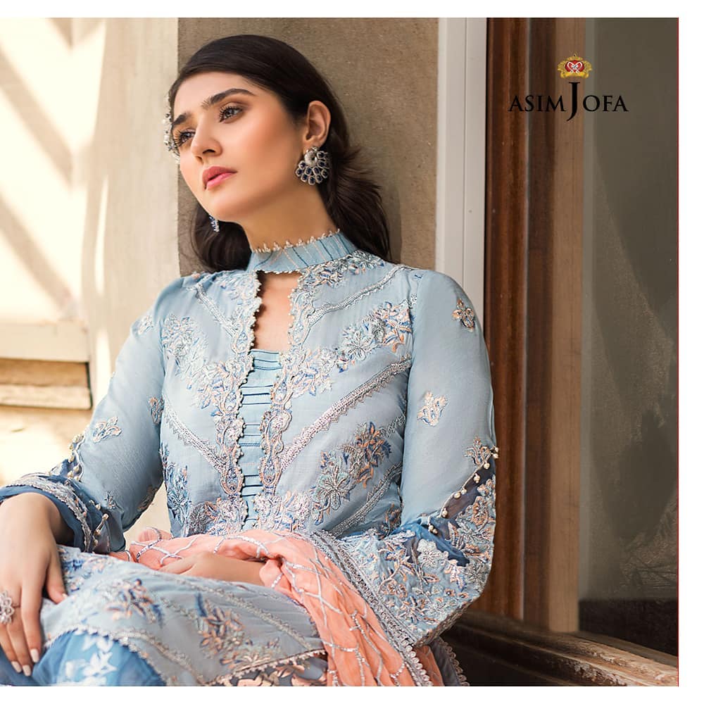 Asim Jofa's Latest Chiffon Collection Featuring Sonya Hussyn And Dur-e-Fishan