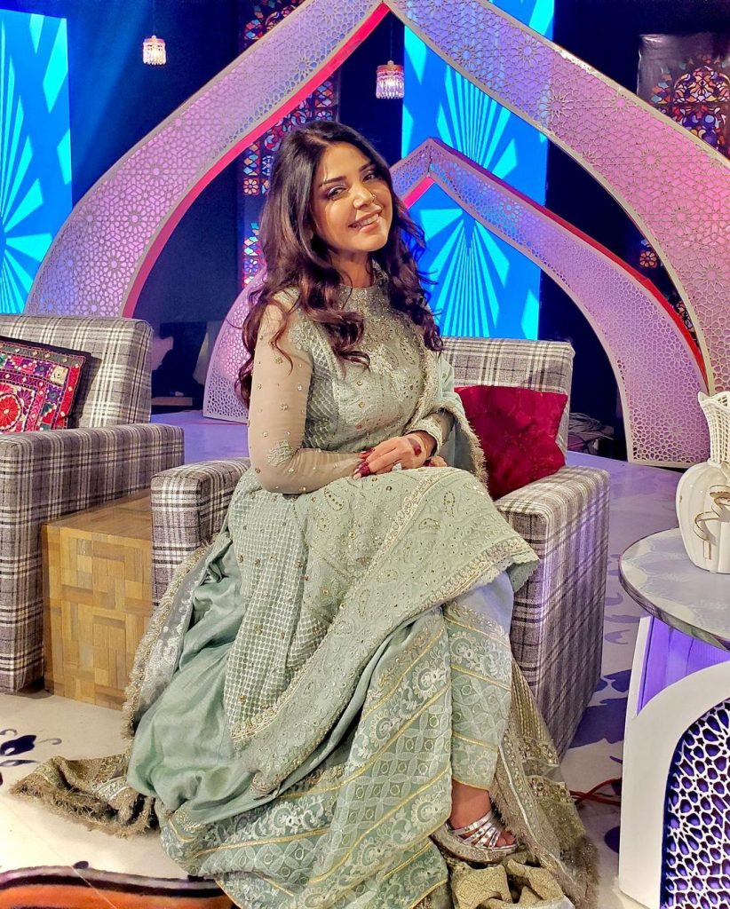 Bewitching Pictures Of Pakistani Celebrities From Eid-ul-Fitar Day 1