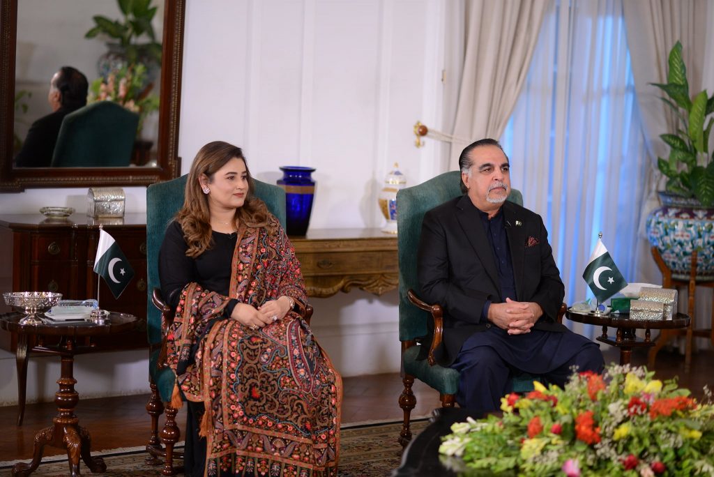 Beautiful Pictures Of Mr. And Mrs. Imran Ismail From Shan-e-Suhoor