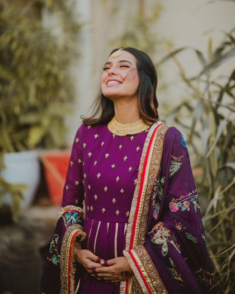 Iqra Aziz's Bespoke Outfit Had 100 Special Messages Handcrafted On It