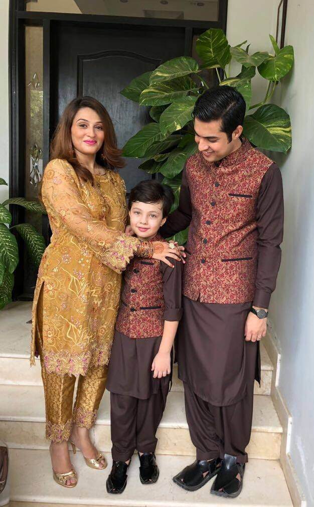 Iqrar-ul-Hassan Eid Pictures With His Wives