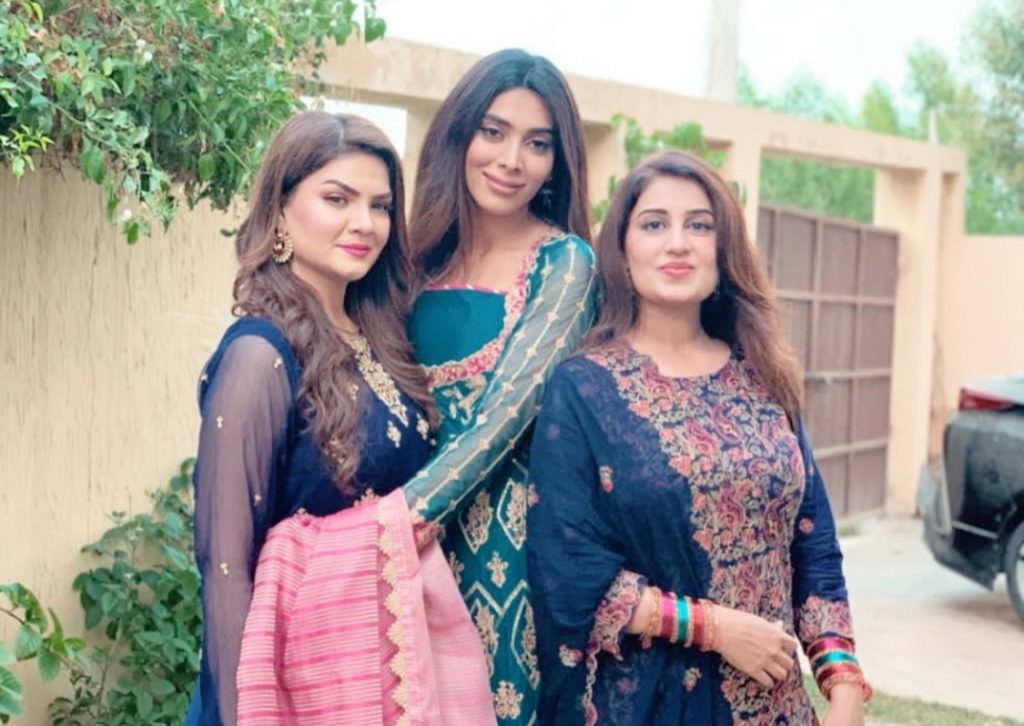 Iqrar-ul-Hassan Eid Pictures With His Wives