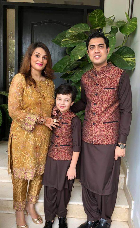 Iqrar-ul-Hassan Eid Pictures With His Wives