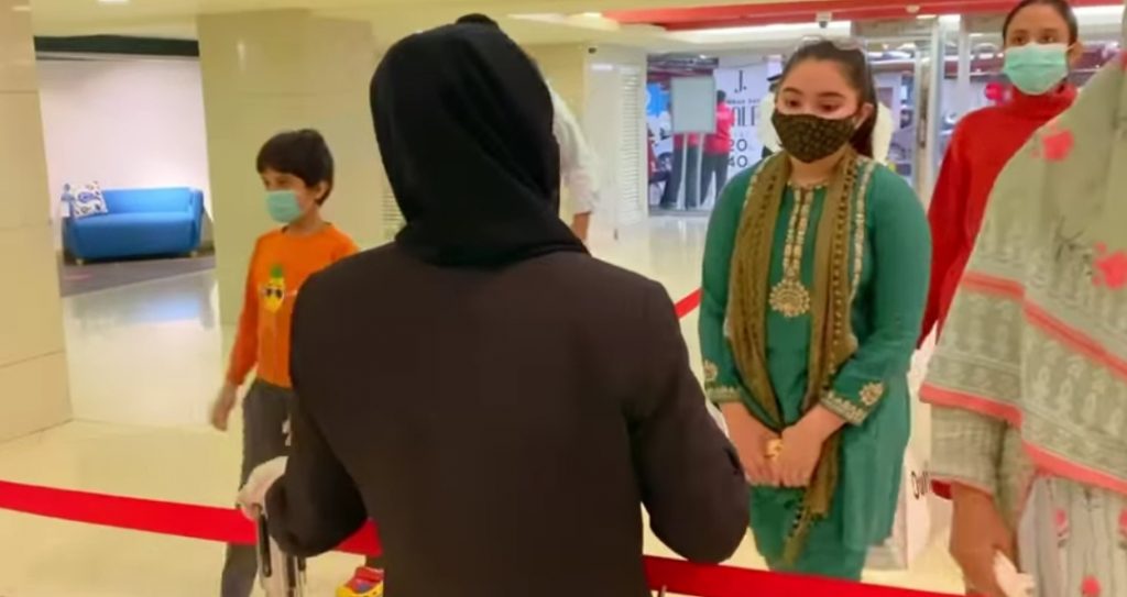 Javeria Saud Shopping With Daughter and Mother - Vlog