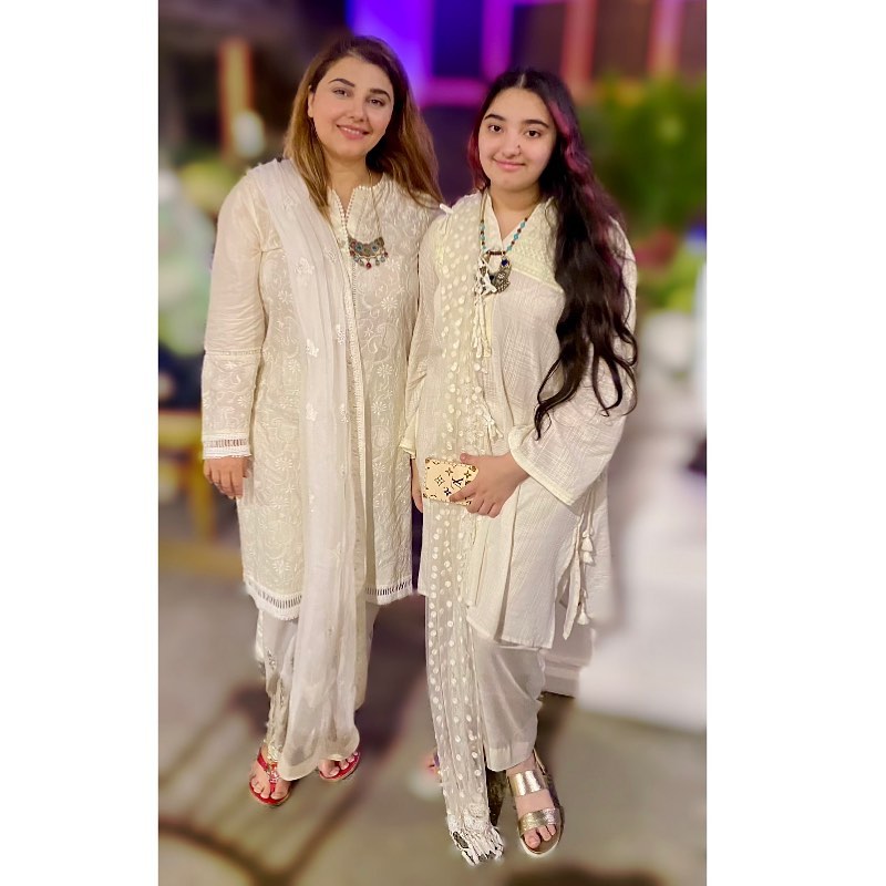 Javeria Saud Hosted A Sehri Night For Hira Mani