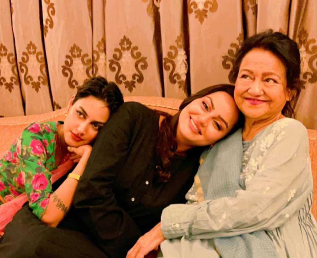 Actress Juvaria Abbasi And Anoushey Abbasi's Mother Passed Away