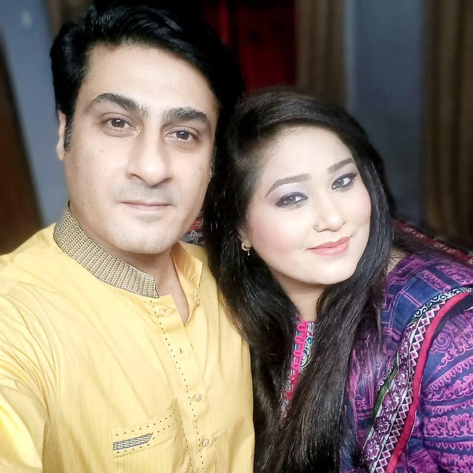 Kamran Jilani Celebrates Wedding Anniversary With Wife And Kids