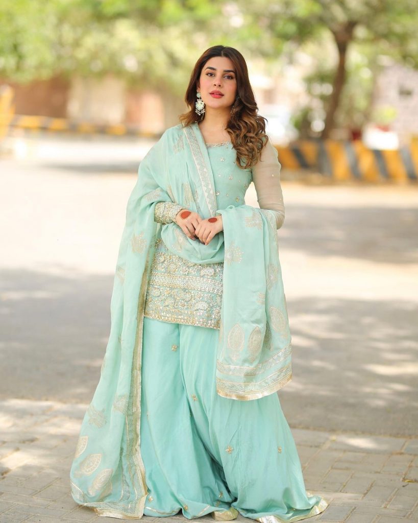 Kubra Khan Shared Adorable Pictures From Eid-ul-Fitr 2021