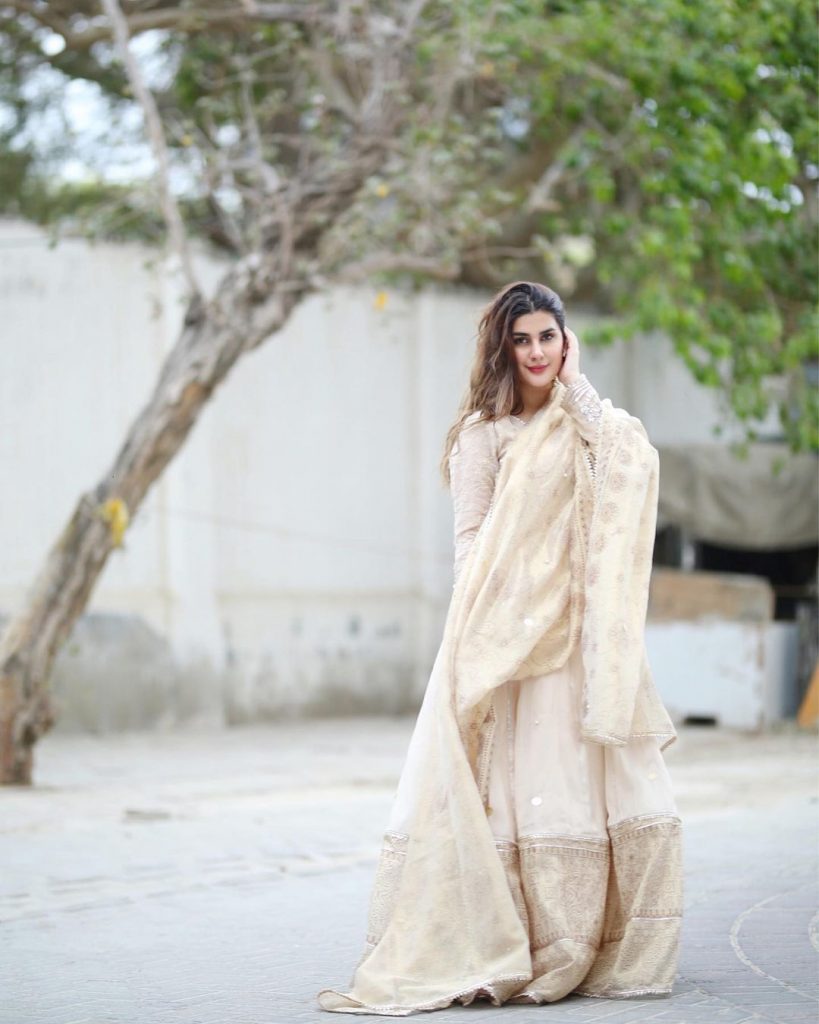 Kubra Khan Shared Adorable Pictures From Eid-ul-Fitr 2021