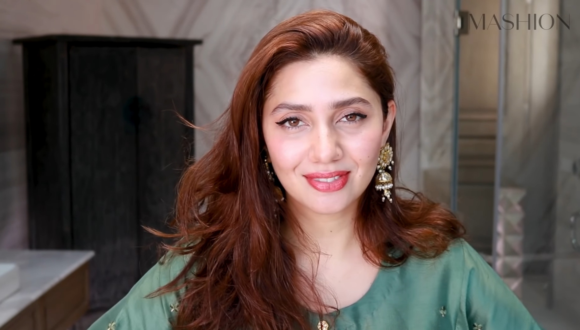 Mahira Khan's Eid Glam Makeup Tutorial Is Something To Look Up To ...