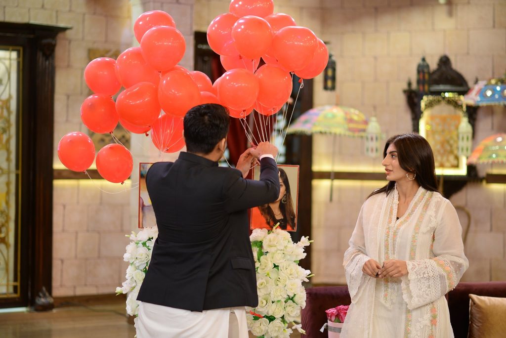 Mariam Ansari With Her Husband Owais Khan At The Set Of Shan-e-Suhoor