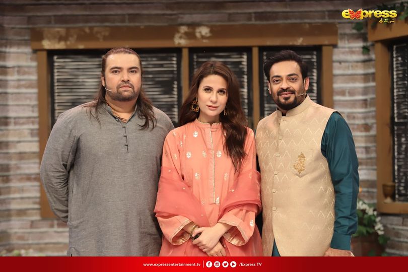 Why Nausheen Shah Got Angry On Aamir Liaquat During Live Show