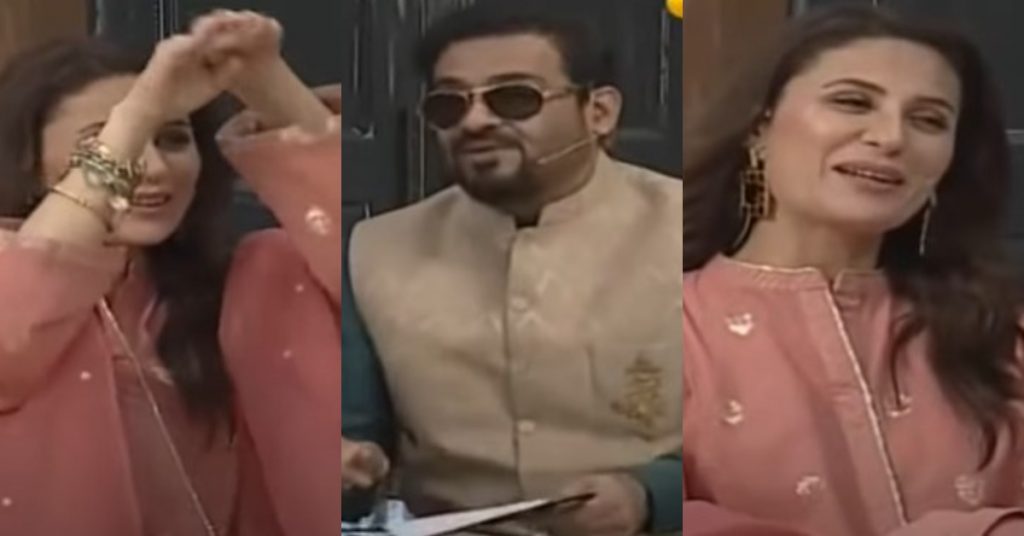 Nausheen Shah Mocked Aamir Liaquat Hussain During Live Show