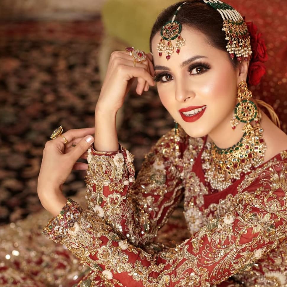 Nimra Khan Looks Regal In A Deep Red Bridal Ensemble