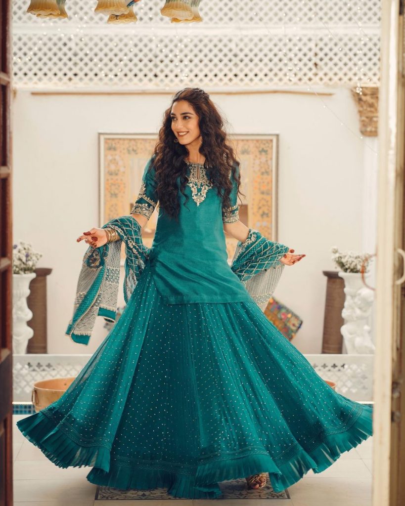 Bewitching Pictures Of Pakistani Celebrities From Eid-ul-Fitar Day 1