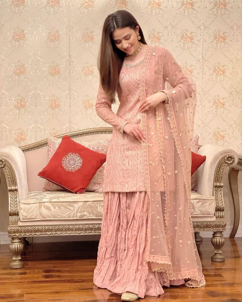 Sana Javed Looked Stunning At Dinner Hosted By A Friend