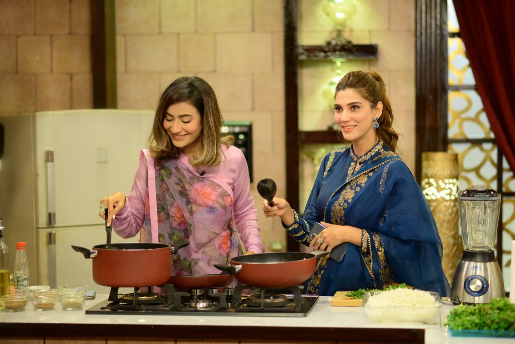 Nazish Jahangir, Eshal Fayyaz, Juvaria Abbasi And Ismat Zaidi At Shan-e-Suhoor