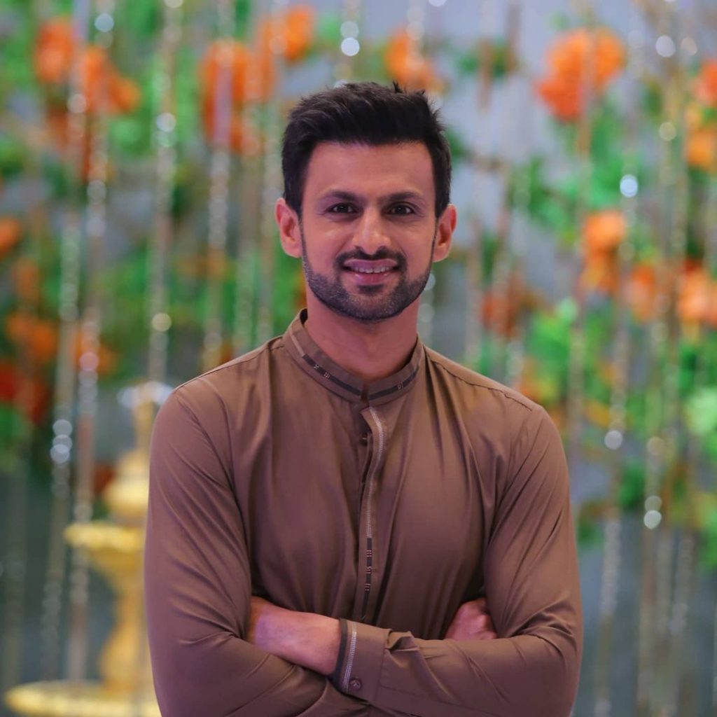 Shoaib Malik Reciting Beautiful Naat On The Set Of Shan-e-Ramazan