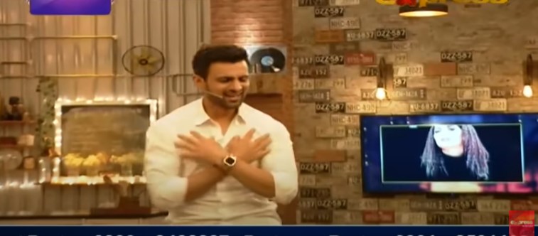 Shoaib Malik Showing Some Moves In Time Out With Ahsan Khan