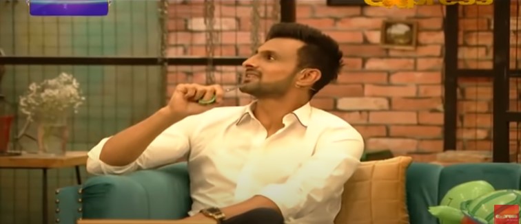 Why Shoaib Malik Wants To Cut Shaista Lodhi's Tongue