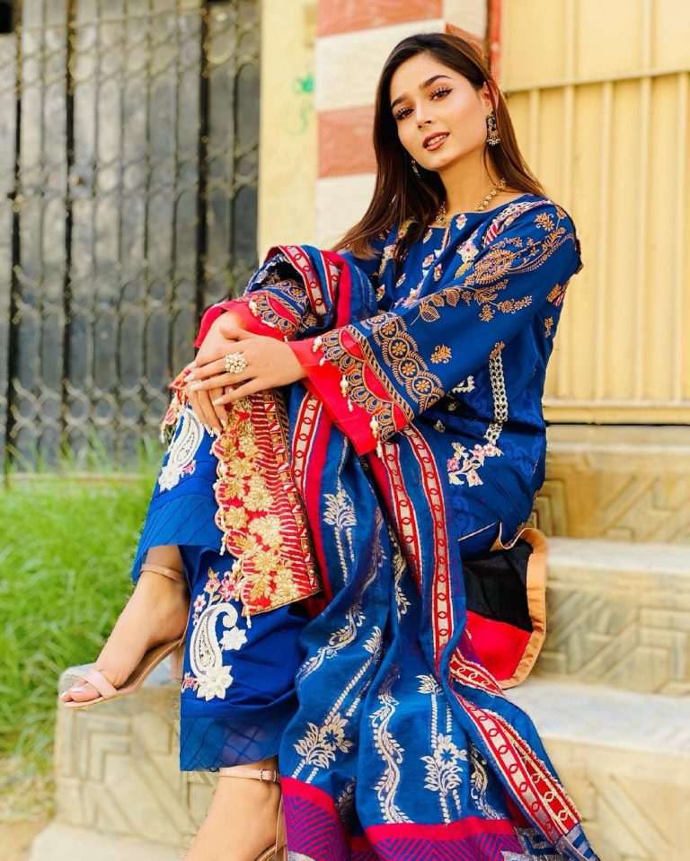 Latest Beautiful Clicks Of Actress Sumaiyya Bukhsh | Reviewit.pk