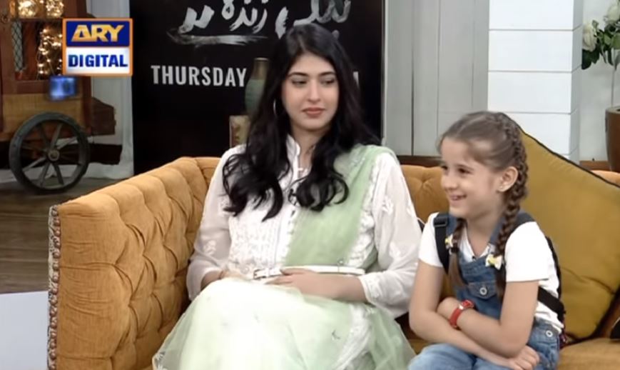 Urwa Hocane Scolds Child Star Tehreem Ali Hameed While Shooting