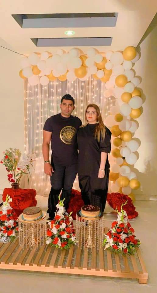 Umar Akmal Family Pictures