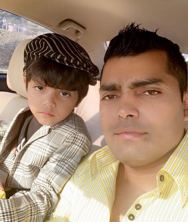 Umar Akmal Family Pictures