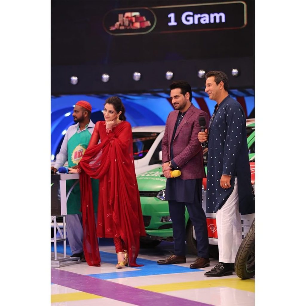 Wasim Akram And Maya Ali On The Set Of JPL