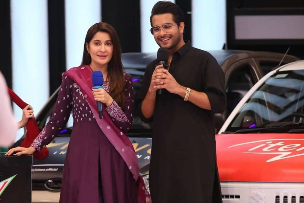 Yumna Zaidi And Asim Azhar At The Set Of JPL