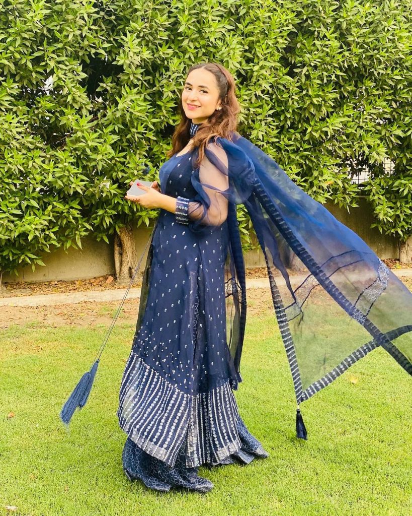 Alluring Pictures Of Celebrities From Eid-ul-Fitar Day 2