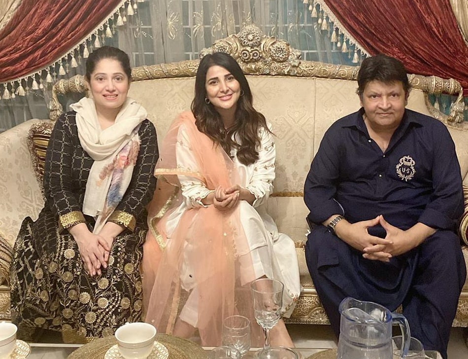 Areeba Habib Pictures From Aftaar Dinner Hosted by Umer Shareef